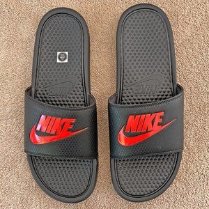 NWOT, Nike Benassi Slides, Red Logo